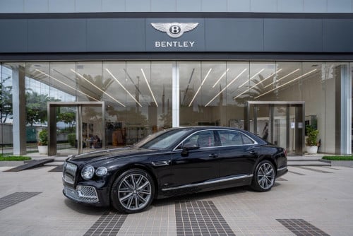 Bentley Continental Flying Spur V8, year 21