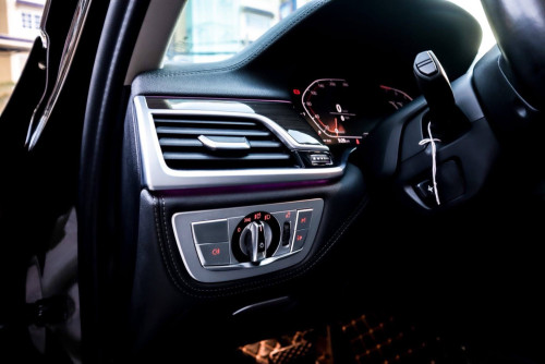 BMW 740Li ឆ្នាំ 2020