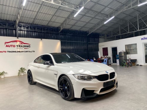 BMW F82 M4 2015