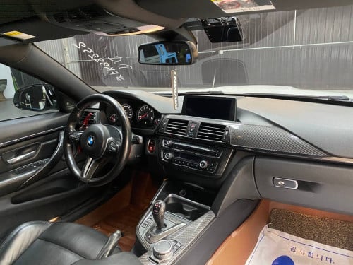 BMW F82 M4 2015