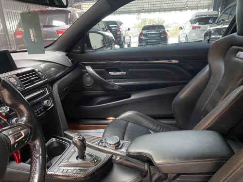 BMW F82 M4 2015