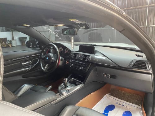 BMW F82 M4 2015