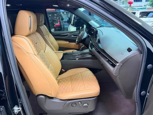 Cadillac Escalade ESV premium luxury 2022