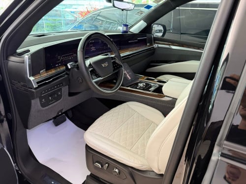 Cadillac Escalade ESV Sport platinum 2026