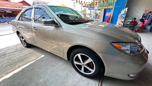 camry.ឆ្នាំ.02.LE.ABS.កៅអីចុច.ពណ៏មាស.អ្នកប្រើ.តម្លៃ( 8950$ ដាច់ )Tel.010290456.លេងហើយស្អាត ជិះស្រួល