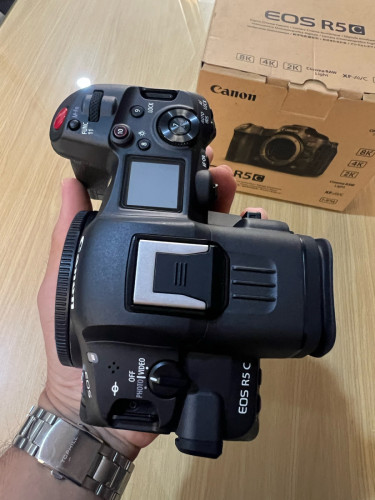 Canon EOS R5C – 99% ស្អាតដូចថ្មីមិនសូវប្រើ
