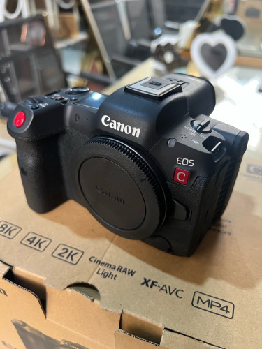 Canon EOS R5C – 99% ស្អាតដូចថ្មីមិនសូវប្រើ
