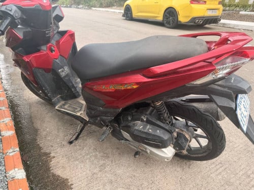 Click 017 Red ប្រញាប់ ទីតាំងកំពង់សោម