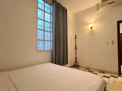 Colonial House | Large Space | Natural Light