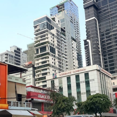 Condo 3 Bedroom Rent 3800$