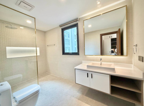 Condo 3 Bedroom Rent 3800$
