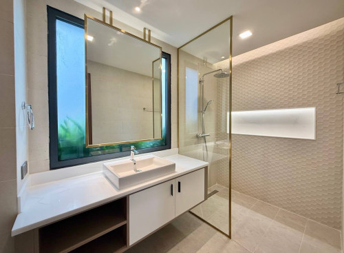 Condo 3 Bedroom Rent 3800$