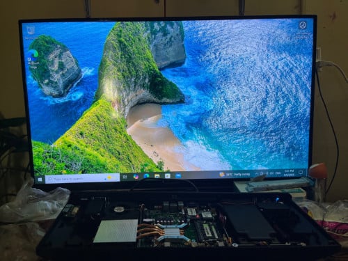 Core i7 8th ram 16gb/256gb. ម៉ាសុីន All in one