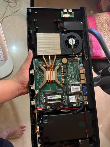 Core i7 8th ram 16gb/256gb. ម៉ាសុីន All in one