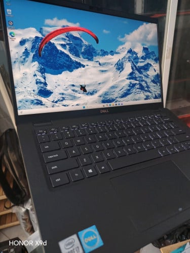 Dell latitude 7400 i7(10Th) Ram 16GB M2 256GB Srecn 14" FHD Key board Leingh