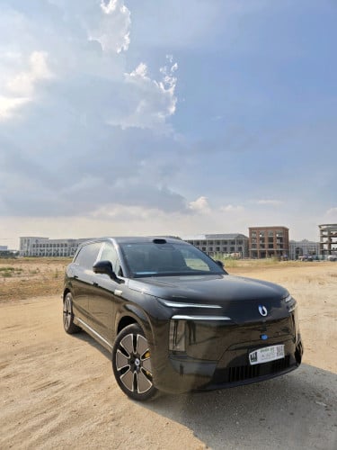 Denza N8L Flagship ថ្មី PHEV 100%