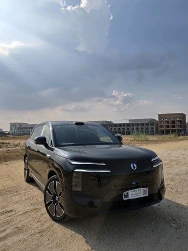 Denza N8L Flagship ថ្មី PHEV 100%