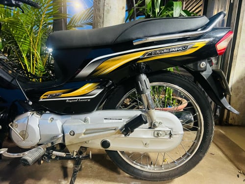 Dream 018 ស្អាត ម៉ាសុីនអេម