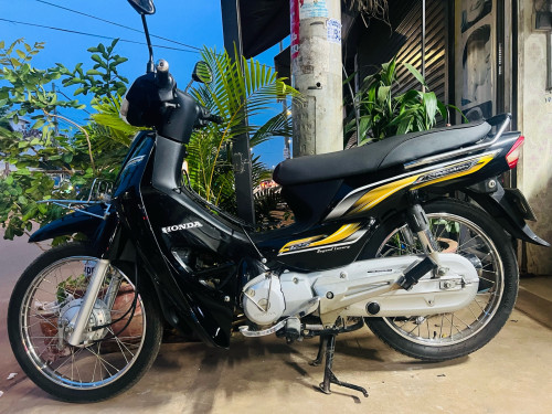 Dream 018 ស្អាត ម៉ាសុីនអេម