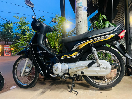 Dream 018 ស្អាត ម៉ាសុីនអេម