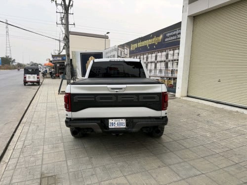 Ford F-150 Raptor 2020