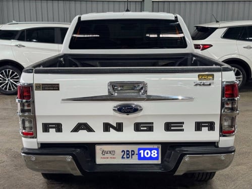 Ford Ranger 2022 XLT ចូលតាមក្រុមហ៊ុន fordថ្នាំសុីន100% ឆ្វេងសុីន3200cc  4*4