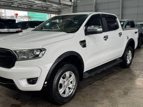 Ford Ranger 2022 XLT ចូលតាមក្រុមហ៊ុន fordថ្នាំសុីន100% ឆ្វេងសុីន3200cc  4*4