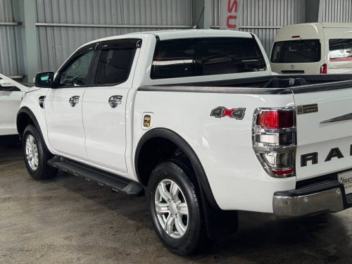 Ford Ranger 2022 XLT ចូលតាមក្រុមហ៊ុន fordថ្នាំសុីន100% ឆ្វេងសុីន3200cc  4*4