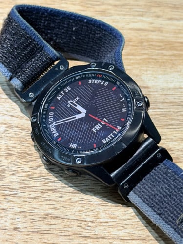 លក់ដូរសេរី Garmin Fenix 6Pro , 155$