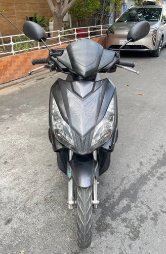 Honda Airblade (110cc, year2010, 450$) have all documents