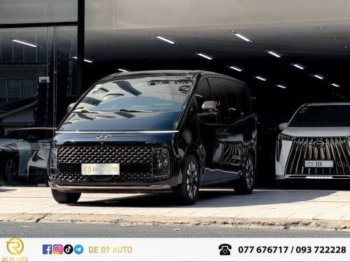 HYUNDAI STARIA 7កៅអី Full OPTION