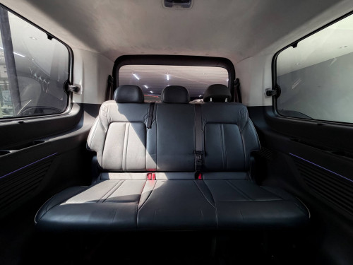 HYUNDAI STARIA 7កៅអី Full OPTION