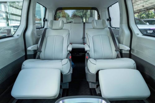 Hyundai Staria  VIP