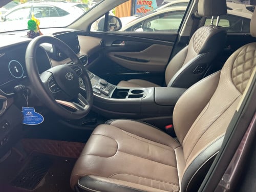 Hyundia Santafe full option year 2022
