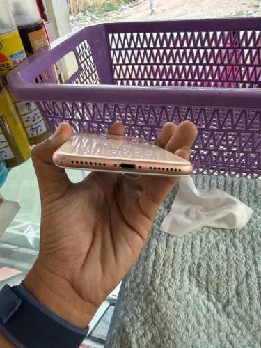 IPhone 8 Plus 256GB អត់ជាប់អីទាំងអស់