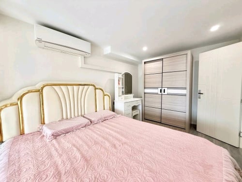 L Tower 2 Bed ជាន់ខ្ពស់