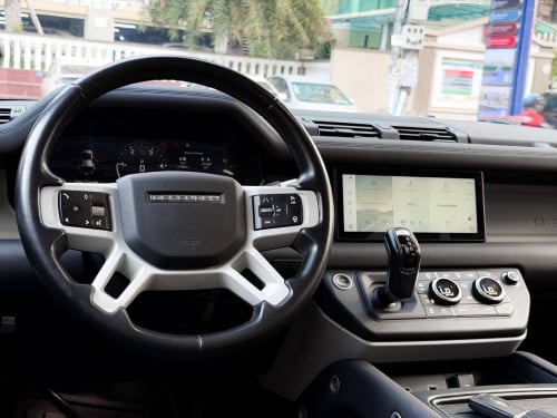 Land Rover Defender D240