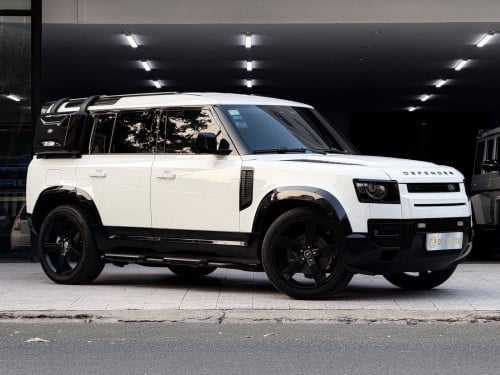 Land Rover Defender D240