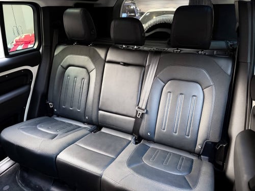 Land Rover Defender D240