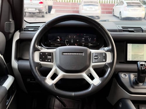 Land Rover Defender D240