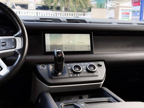 Land Rover Defender D240