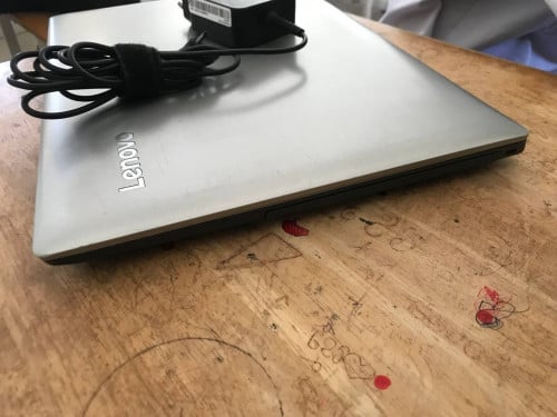 Lenovo IdeaPad 320 លក់បន្ទាន់