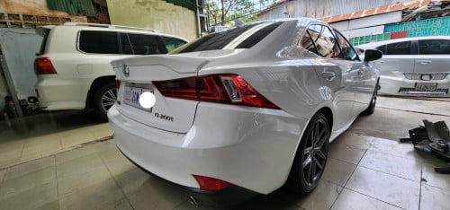 Lexus  IS200T 016 F Sport 28500