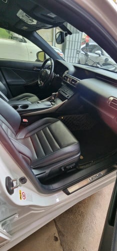 Lexus  IS200T 016 F Sport 28500