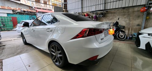 Lexus  IS200T 016 F Sport 28500