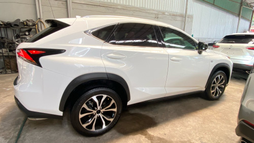 LEXUS NX 200T F-SPORT 017