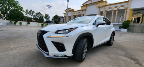 LEXUS NX200T  015 P1 31500