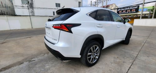 LEXUS NX200T  015 P1 31500