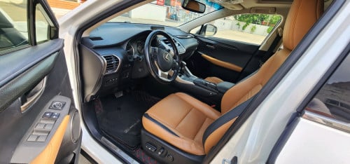 LEXUS NX200T  015 P1 31500