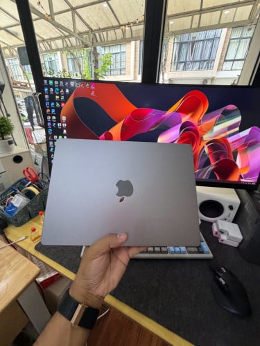 MacBook Pro 2021 14” M1 Pro 16G/512G Battery 100%